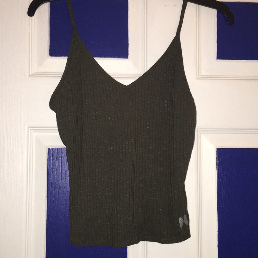 Super cute olive green VS tank